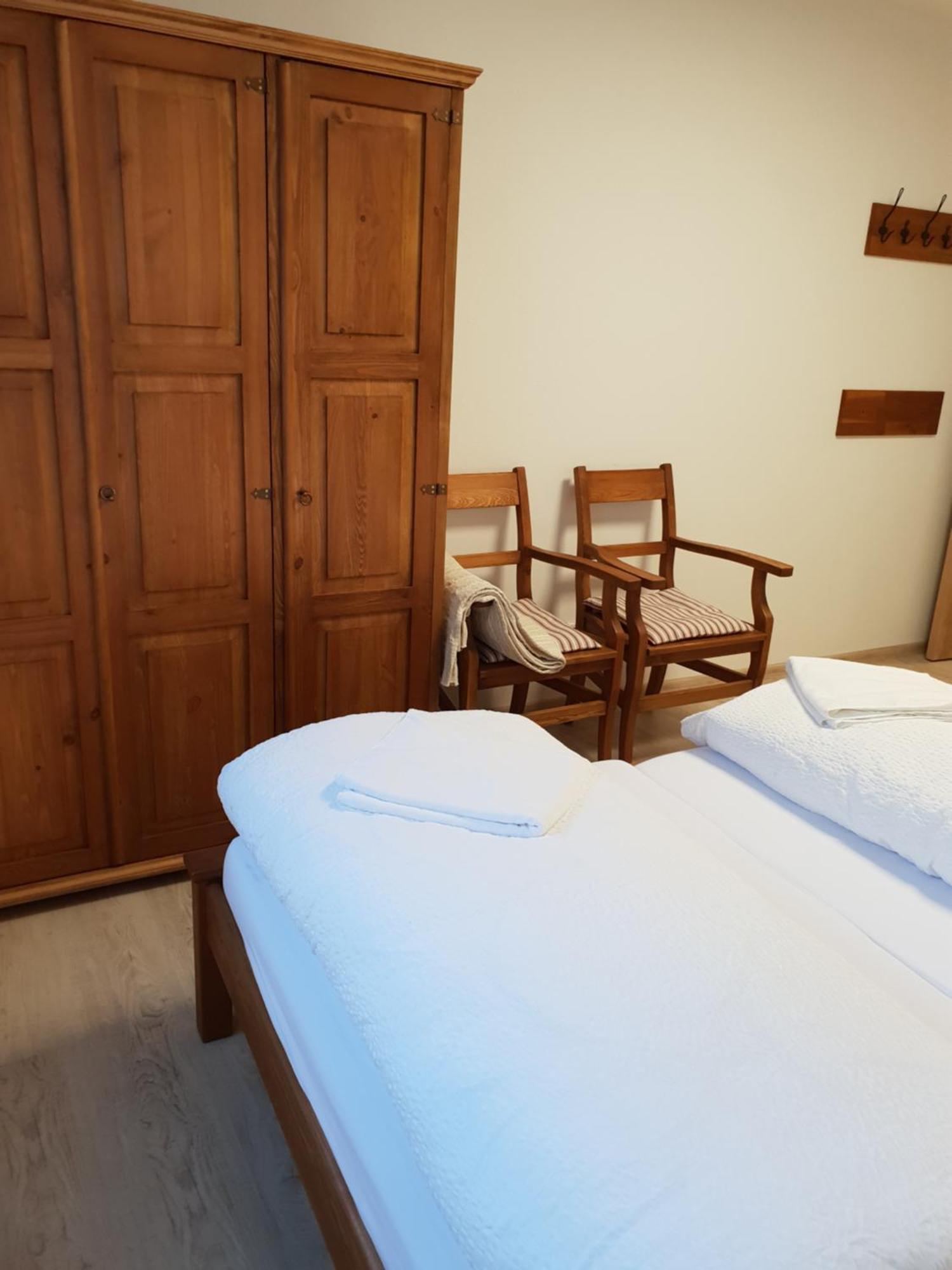 Amalia Haus Homestay Tux